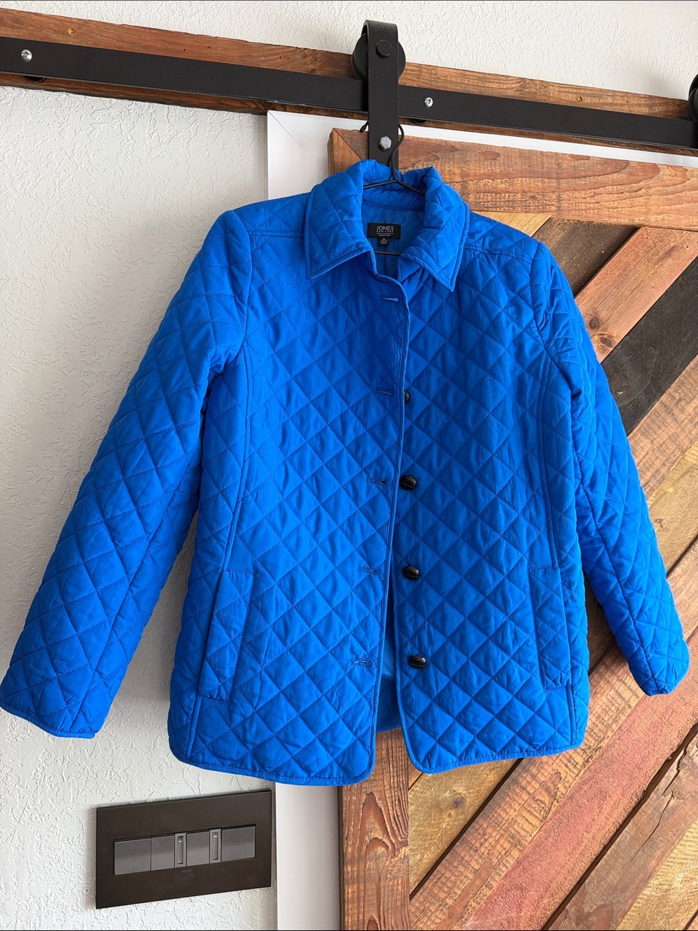 Jones New York Bright Blue Quilted Shirt Jacket royal M medium black button